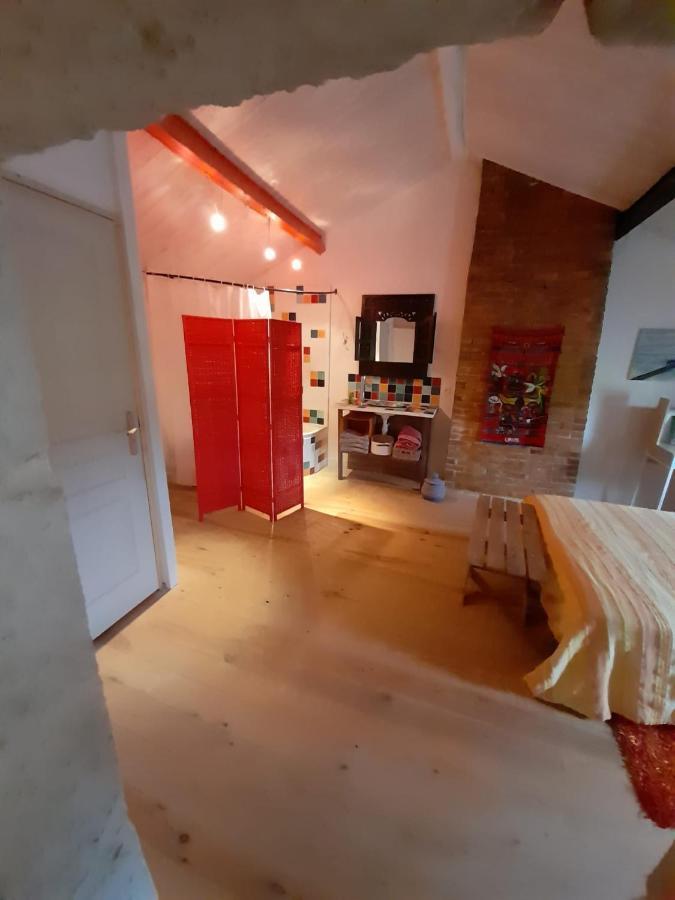 Vignesarichard Bed & Breakfast Chevanceaux Exterior foto
